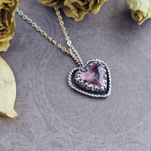 Load image into Gallery viewer, Torumaline Heart Pendant