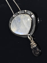Load image into Gallery viewer, Moonstone and Sapphire pendant