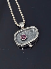 Load image into Gallery viewer, Garnet sterling Pendant