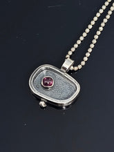 Load image into Gallery viewer, Garnet sterling Pendant