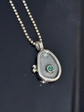 Load image into Gallery viewer, Green Onyx sterling Pendant