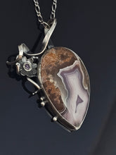 Load image into Gallery viewer, Purple Agate pendant